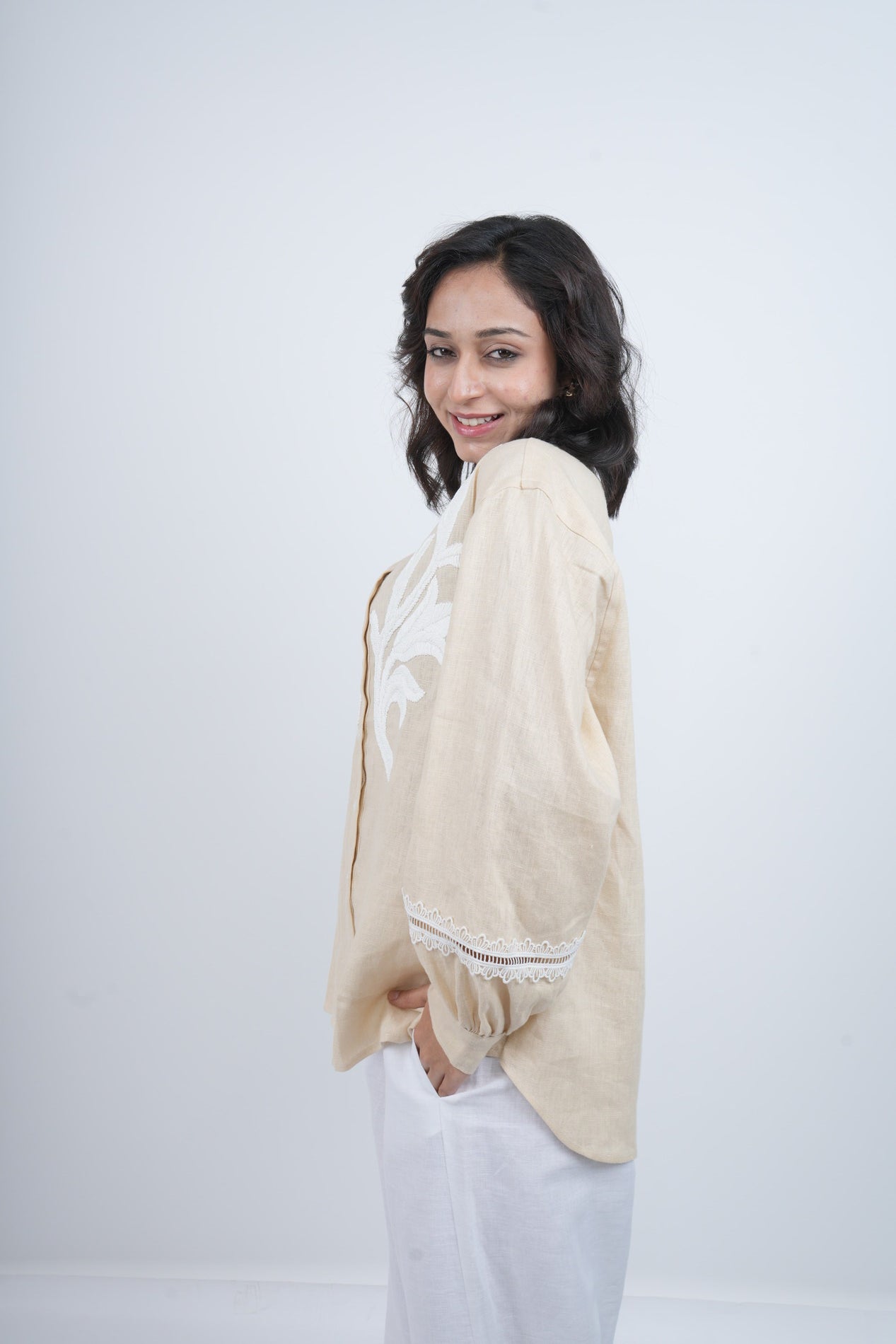 Rafya Embroidered Breeze Linen Shirt